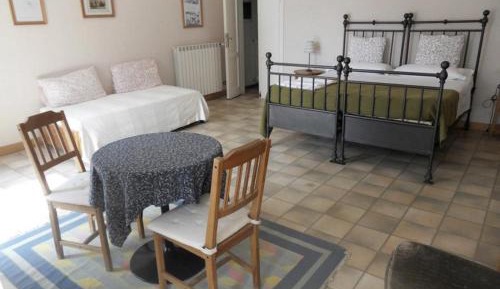 Double Room with Shared Bathroom