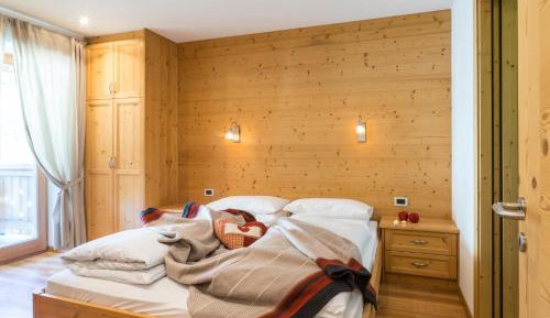 One-Bedroom Apartment (2 Adults)
