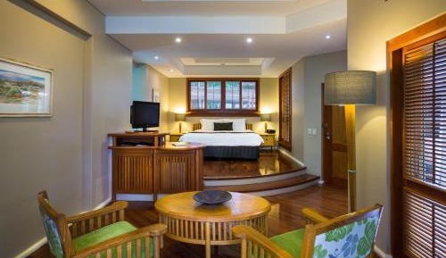 Deluxe King Suite