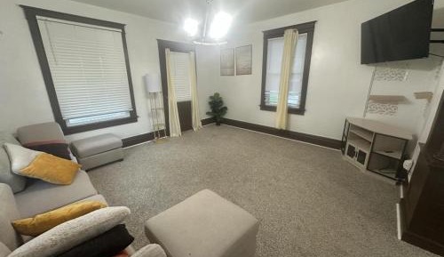 Standard Queen Room