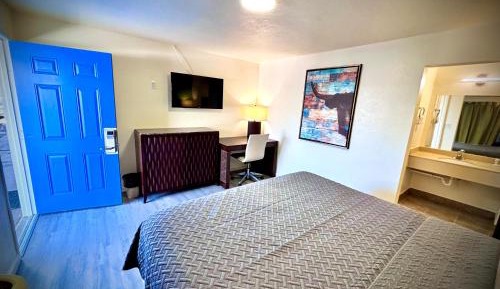 Standard King Room