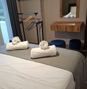 One-Bedroom Apartment with Garden