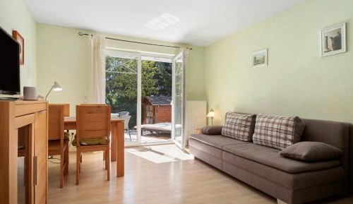 Superior One-Bedroom Apartment