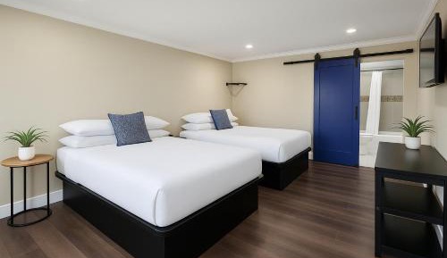 Queen Room