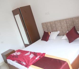 Deluxe Double or Twin Room with Balcony