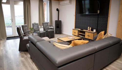 Six-Bedroom Holiday Home