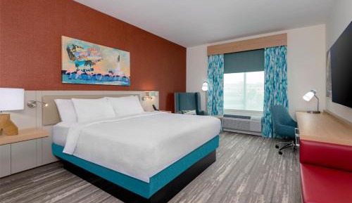 One-Bedroom King Suite with Sofa Bed