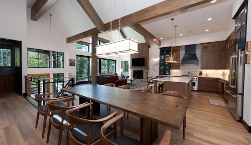 Four-Bedroom Holiday Home
