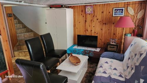 Superior One-Bedroom Apartment