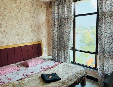 Double Room with Lake View