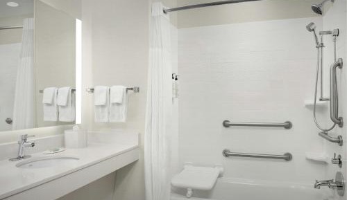 Queen Room with Two Queen Beds and Adapted Tub - Mobility and Hearing Accessible