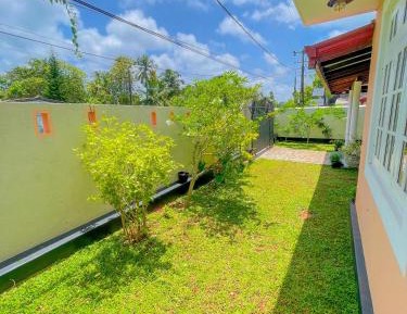 Villa with Garden View