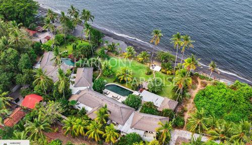 Villa - Beach Front