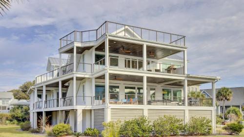 Seven-Bedroom House