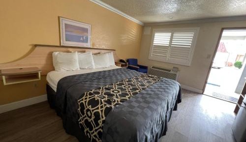 King Bed