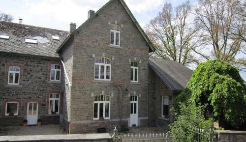 Eleven-Bedroom Holiday home