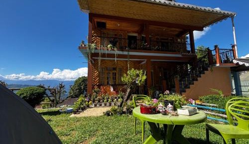 Family Room with Mountain View
