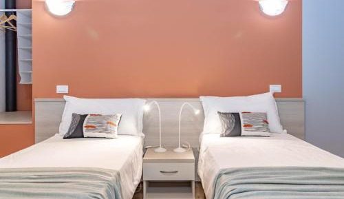 Twin Room with Private Bathroom