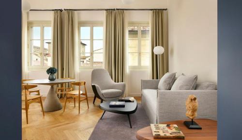 Deluxe One-Bedroom Apartment with City View