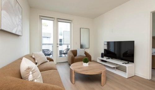 Apartment with City View