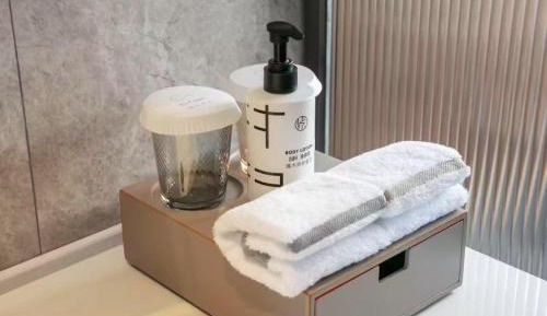 Twin Room with City View