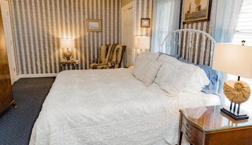King Suite with Spa Bath