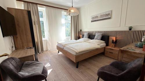 Double Room with Private Bathroom