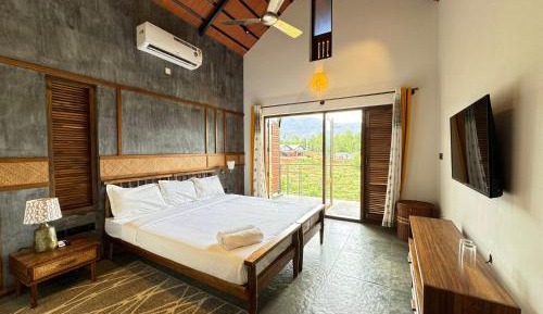 Double Room with Mountain View