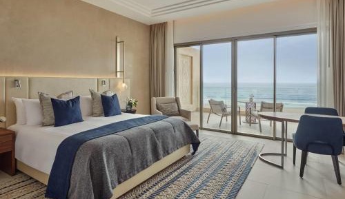 Deluxe King Room with Ocean View