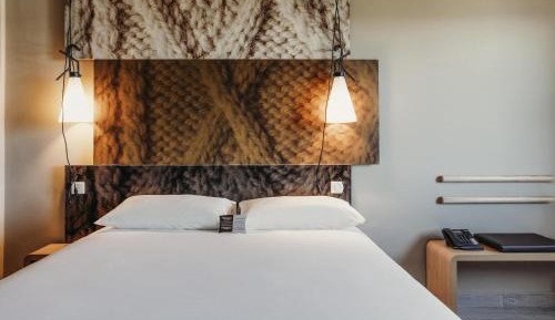 Double Sweet Room