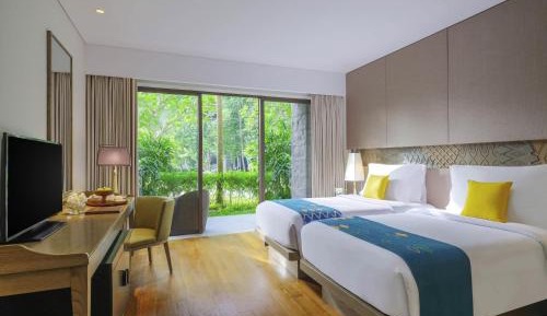 Classic Twin Room with Free Daily Chocolate Hours and Daily Resort Activities