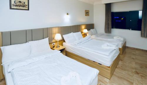 Luxury Triple Room