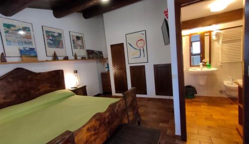 Triple Room with Private Bathroom