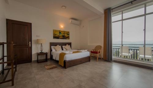 King Room with Balcony
