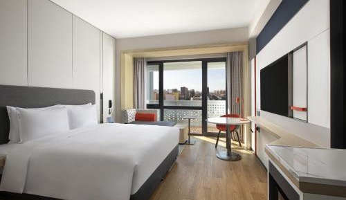 Standard Smart King Room with Balcony