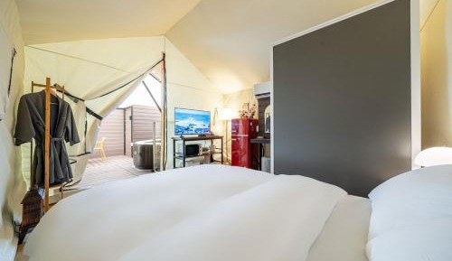 Private Glamping
