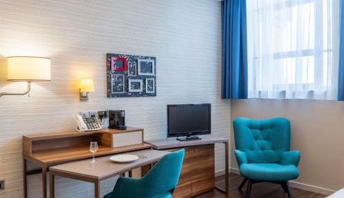 Studio with Twin Beds (2 Adults)