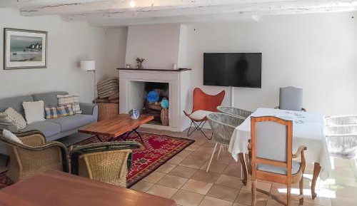 Three-Bedroom Vacation Home 