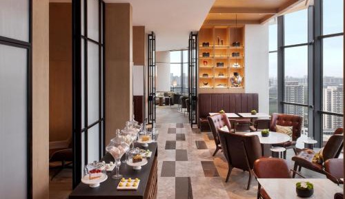 One-Bedroom Executive King Suite - Club Lounge Access