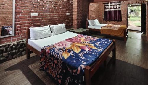Deluxe Family Suite