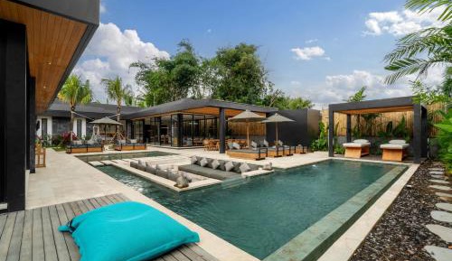 Villa with Private Pool