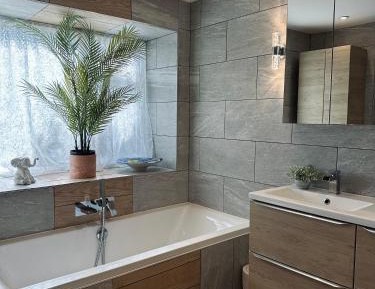 Deluxe Double Room with Bath
