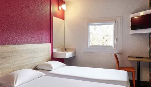 Side-Car Room (2 Adults)