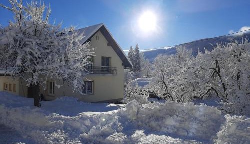 Three-Bedroom Vacation Home 