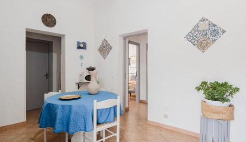 Superior One-Bedroom Apartment