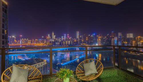 Four-Bedroom Apartment with Balcony 