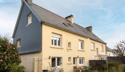 Superior One-Bedroom Apartment