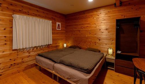 Twin Room with Private Bathroom