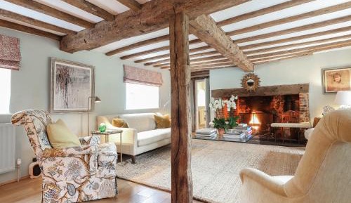 Five-Bedroom Holiday Home