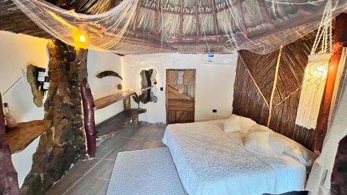 Bungalow - Water Front 